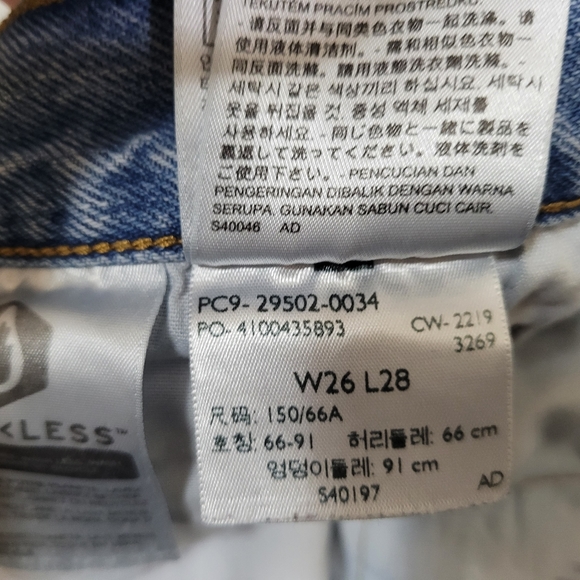 501 S Levis Jeans - Picture 7 of 13